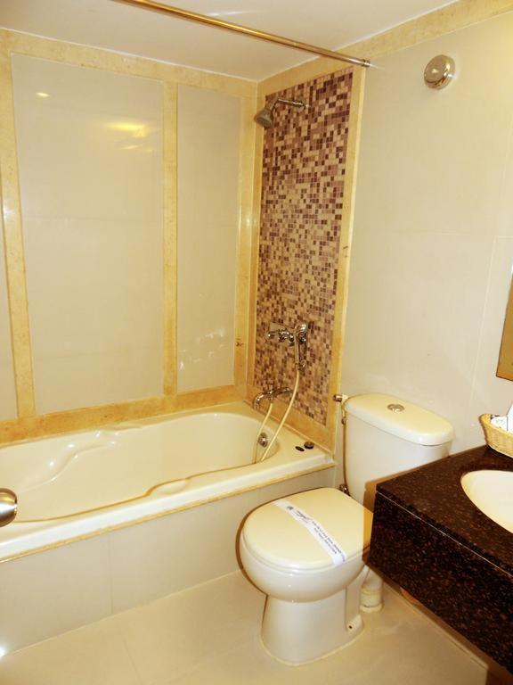 Hotel O.P.S Haora Екстер'єр фото